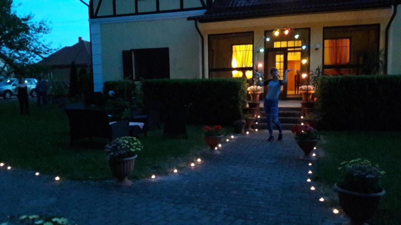 Penzion Pod Orechom Turcianske Teplice Luaran gambar